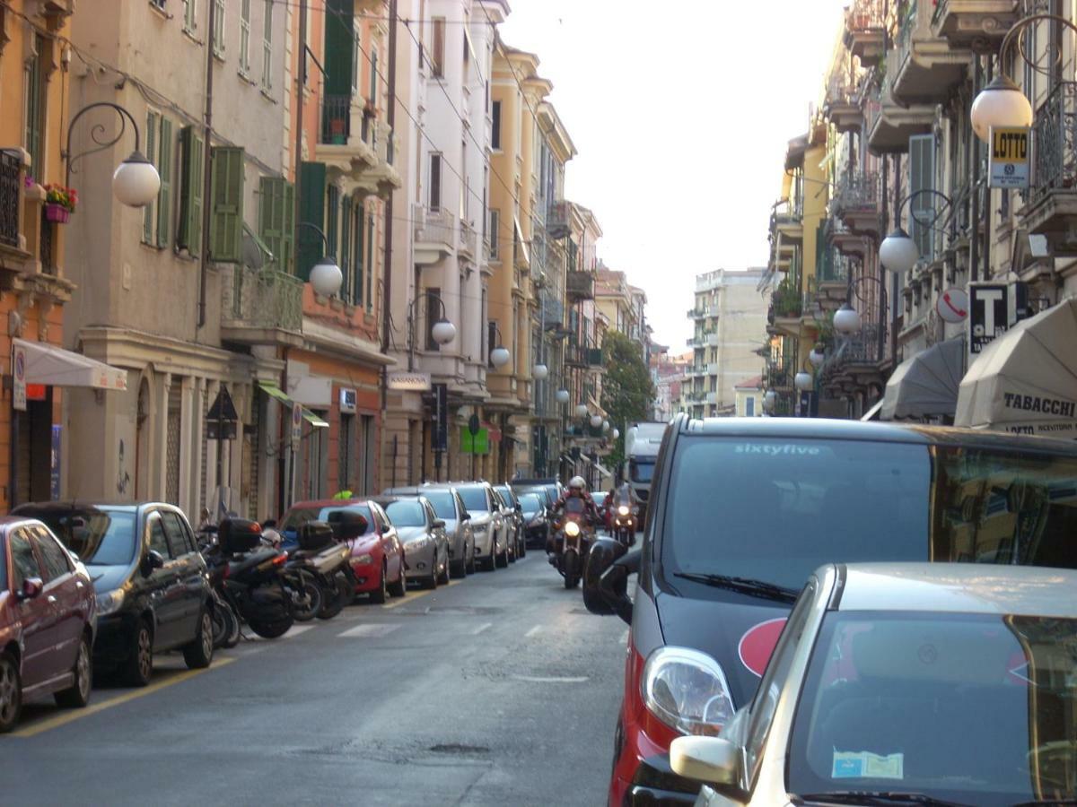Appartamento Al Mare Di فنتيميليا المظهر الخارجي الصورة